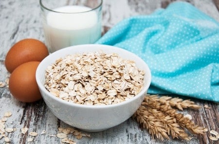 What to Eat for Breakfast - Eggs or Oatmeal