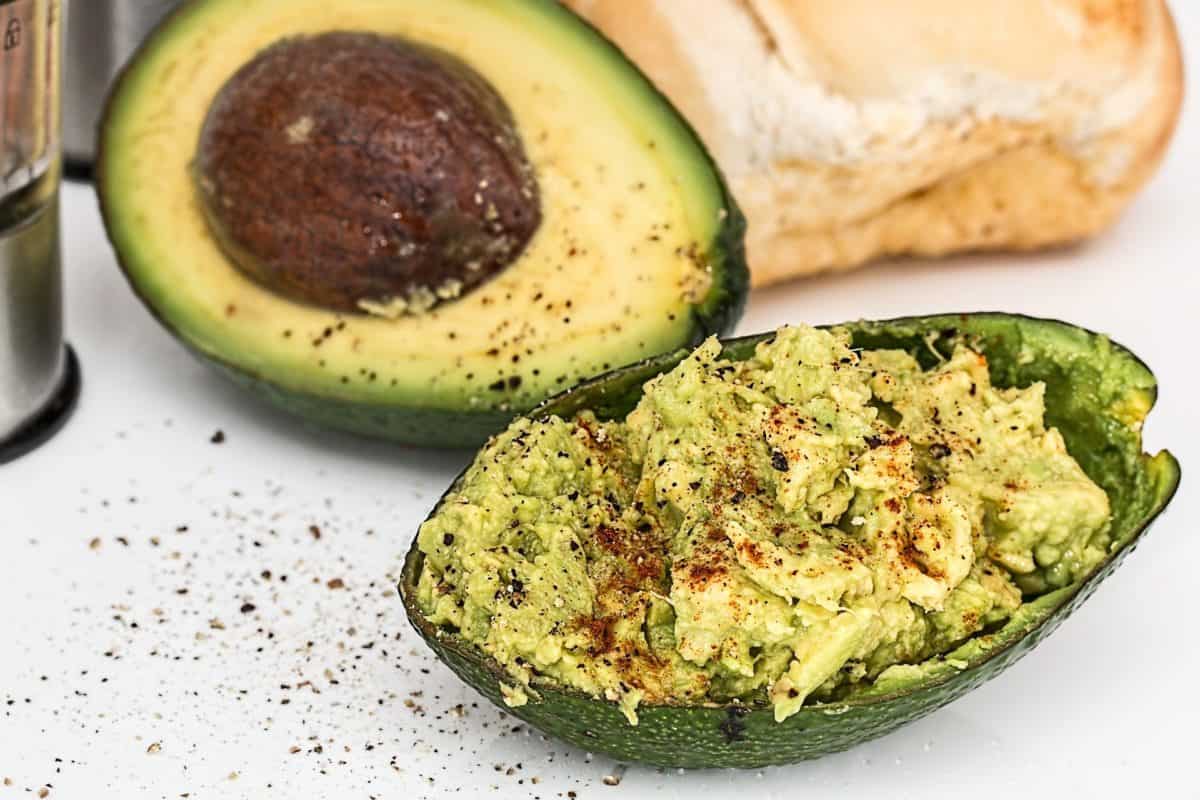 Nutritious Avocados: Consuming Healthy Fats for Weight Loss