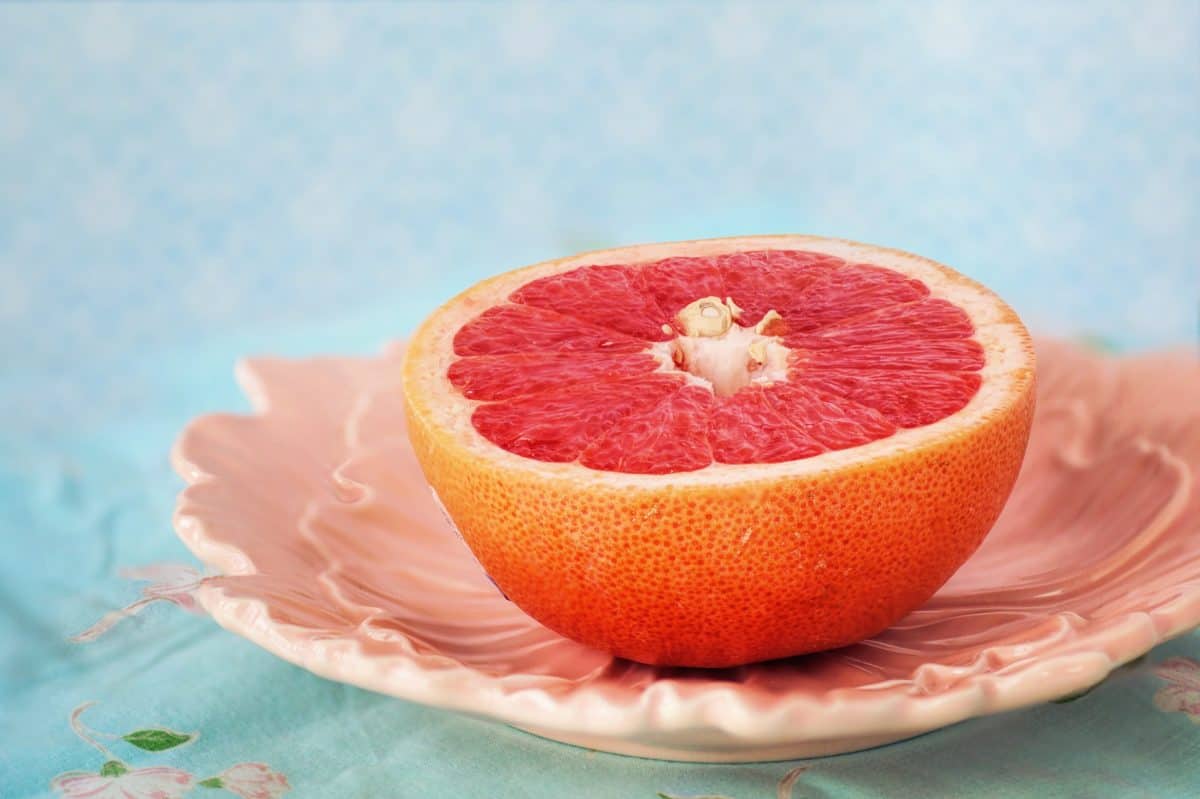 Everything You Need to Know About the Grapefruit Diet