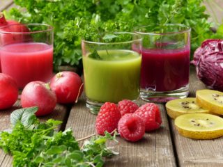 Juicing vs Blending: Which is Better for Immunity and Weight Loss?